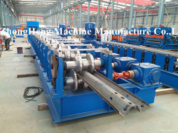 중국 보호 난간 Rollforming 기계는 유압에게 구멍을 뚫기를 가진 장비의 형성을 냉각 압연합니다 공장